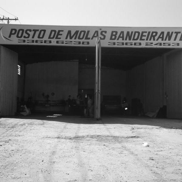 Imagem - Fachada do Posto de Molas Bandeirante Antiga